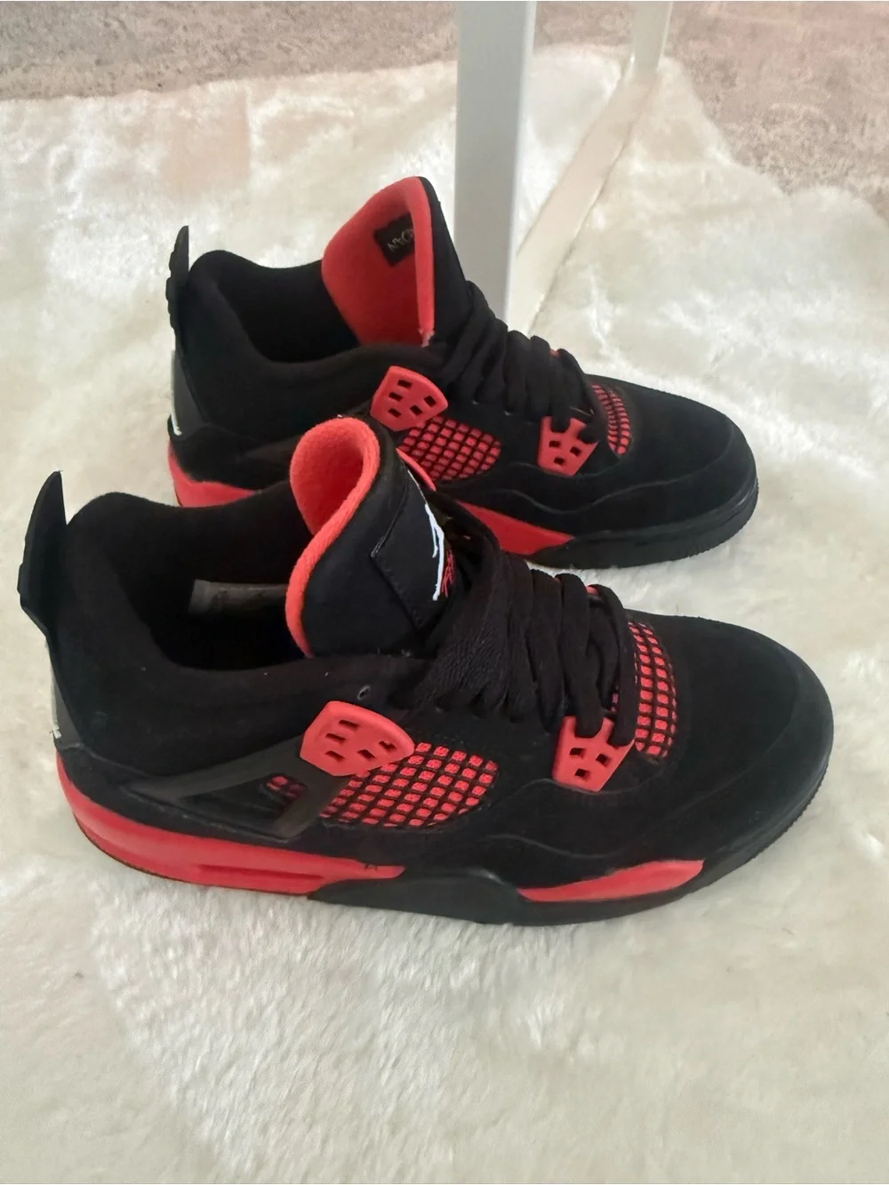 Jordan 4’s Red Thunder